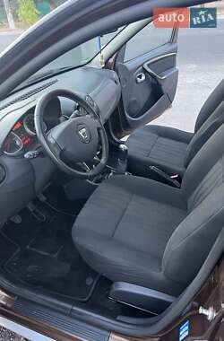 Внедорожник / Кроссовер Dacia Duster 2011 в 