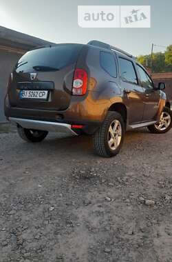 Позашляховик / Кросовер Dacia Duster 2011 в Полтаві