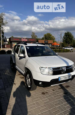 Позашляховик / Кросовер Dacia Duster 2011 в Переяславі