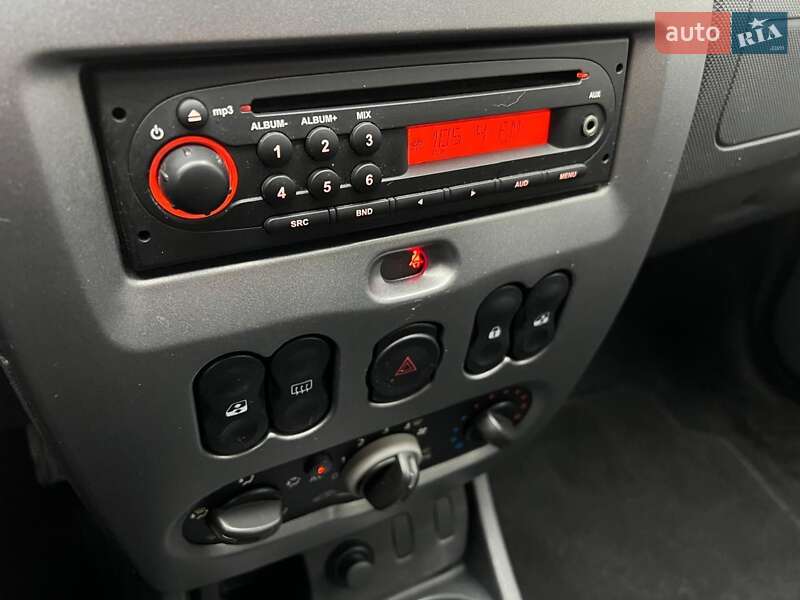 Внедорожник / Кроссовер Dacia Duster 2011 в Чернигове