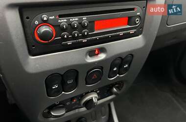 Внедорожник / Кроссовер Dacia Duster 2011 в 