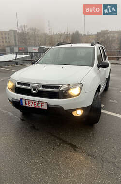 Позашляховик / Кросовер Dacia Duster 2013 в Києві