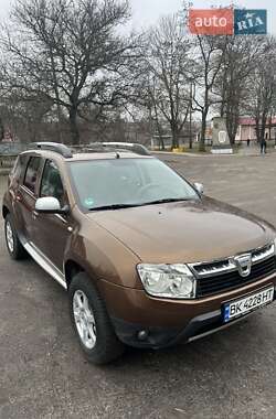 Позашляховик / Кросовер Dacia Duster 2011 в Сарнах