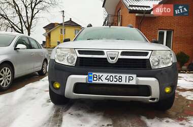 Позашляховик / Кросовер Dacia Duster 2010 в Рівному