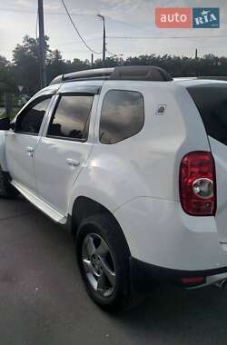 Внедорожник / Кроссовер Dacia Duster 2012 в 