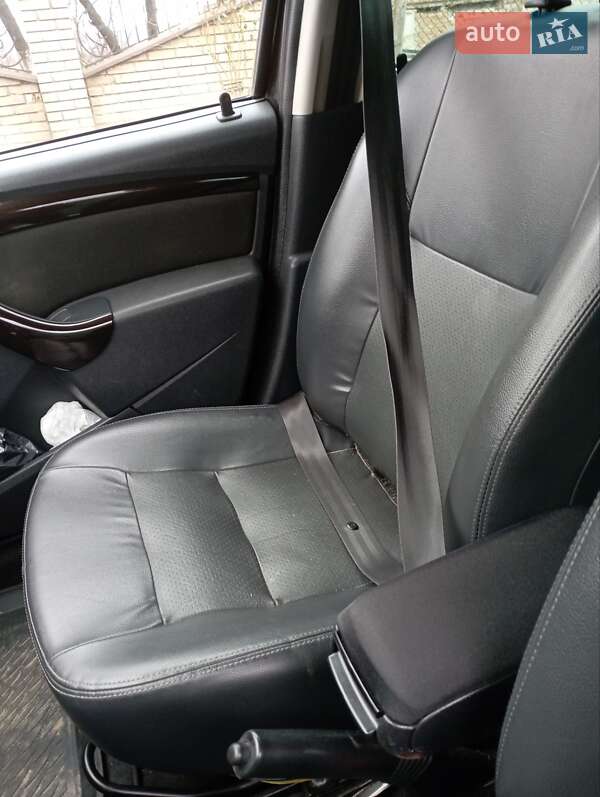 Позашляховик / Кросовер Dacia Duster 2010 в Львові