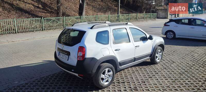Позашляховик / Кросовер Dacia Duster 2011 в Тернополі