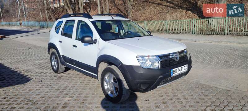 Позашляховик / Кросовер Dacia Duster 2011 в Тернополі