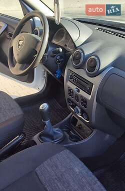 Позашляховик / Кросовер Dacia Duster 2011 в Тернополі
