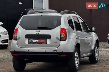 Позашляховик / Кросовер Dacia Duster 2010 в Харкові