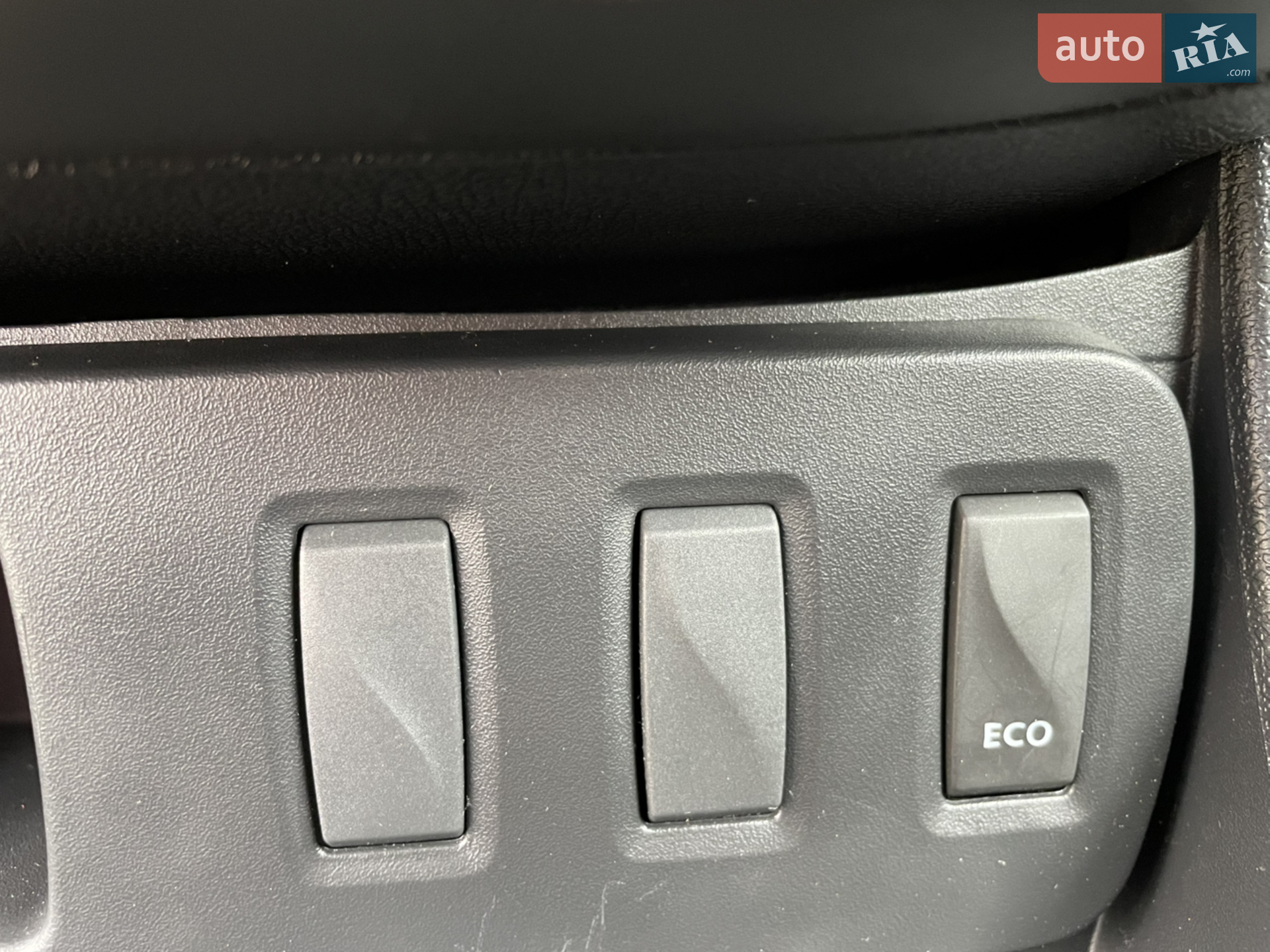 2015 Dacia Duster - мініатюра 21