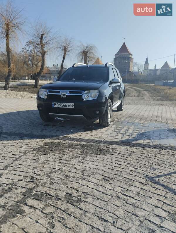 Dacia Duster 2011