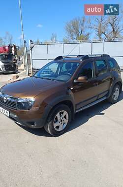 Внедорожник / Кроссовер Dacia Duster 2012 в 