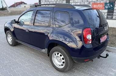 Позашляховик / Кросовер Dacia Duster 2012 в 