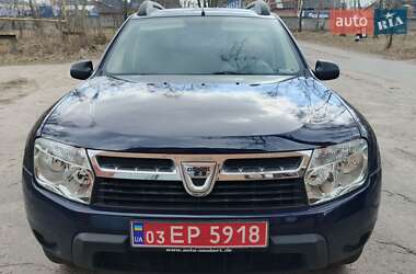 Позашляховик / Кросовер Dacia Duster 2012 в 