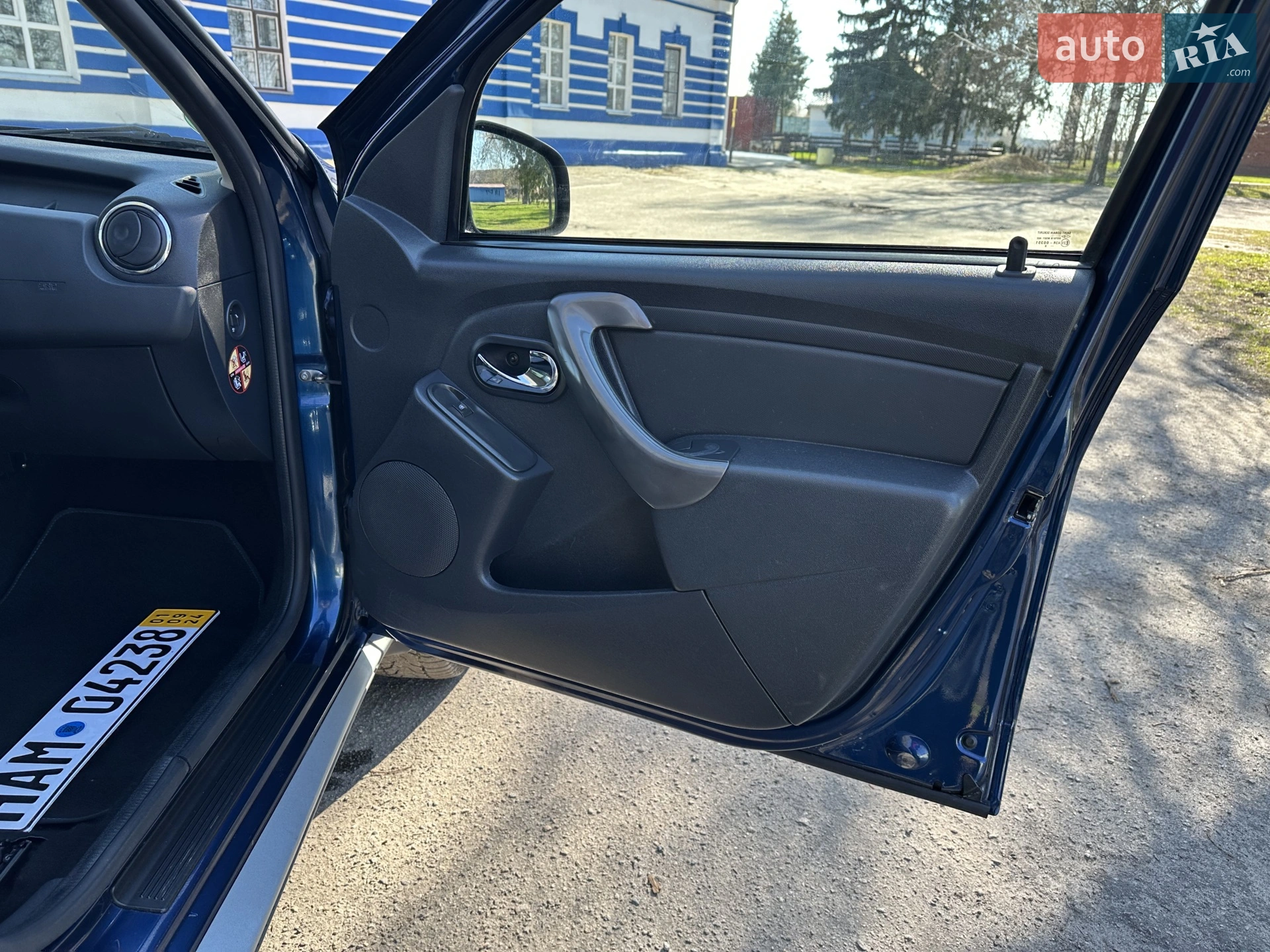 2015 Dacia Duster - мініатюра 25