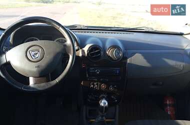 Внедорожник / Кроссовер Dacia Duster 2011 в 