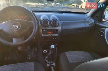 Внедорожник / Кроссовер Dacia Duster 2013 в 