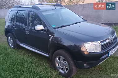 Позашляховик / Кросовер Dacia Duster 2011 в 