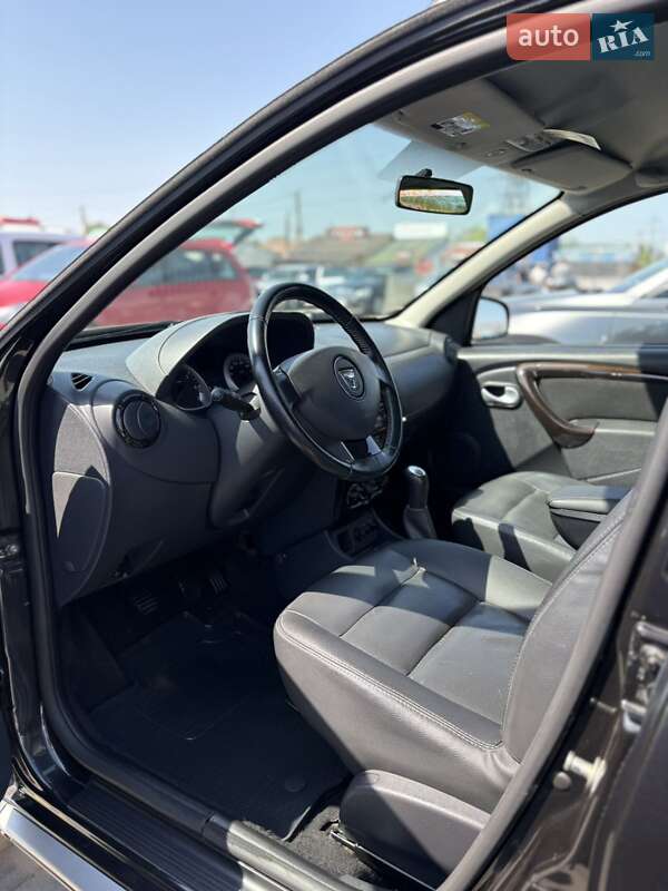 Внедорожник / Кроссовер Dacia Duster 2012 в Черновцах