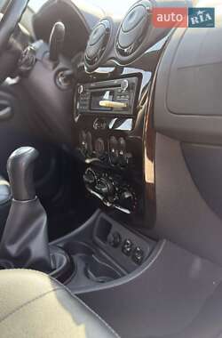 Внедорожник / Кроссовер Dacia Duster 2012 в 