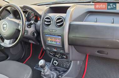 Внедорожник / Кроссовер Dacia Duster 2017 в 