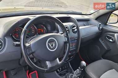 Внедорожник / Кроссовер Dacia Duster 2017 в 