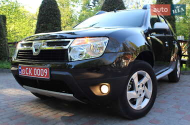 Позашляховик / Кросовер Dacia Duster 2011 в 