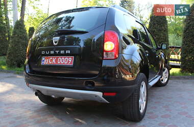 Позашляховик / Кросовер Dacia Duster 2011 в 