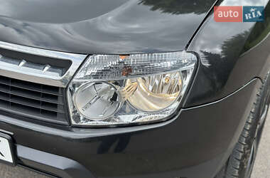 Внедорожник / Кроссовер Dacia Duster 2010 в 