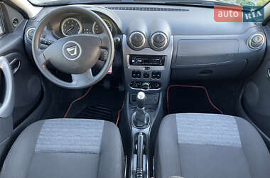 Внедорожник / Кроссовер Dacia Duster 2011 в 