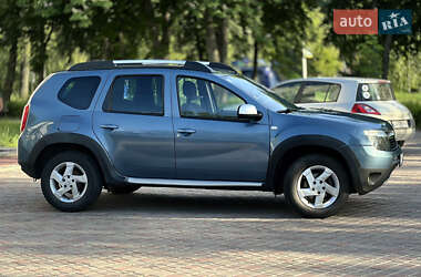 Позашляховик / Кросовер Dacia Duster 2011 в 
