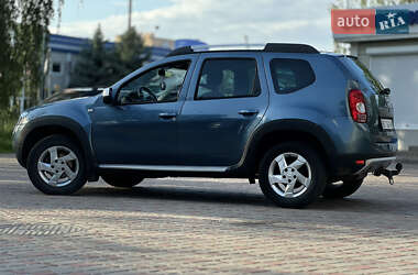 Позашляховик / Кросовер Dacia Duster 2011 в 