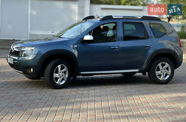 Позашляховик / Кросовер Dacia Duster 2011 в 