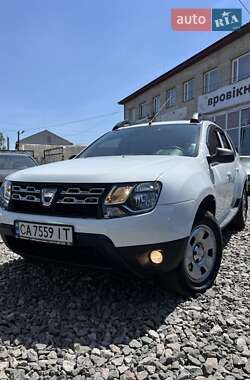 Внедорожник / Кроссовер Dacia Duster 2016 в 