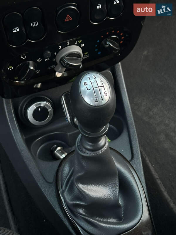 Внедорожник / Кроссовер Dacia Duster 2011 в Вознесенске