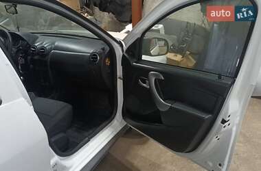 Внедорожник / Кроссовер Dacia Duster 2011 в 
