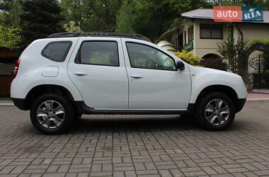Позашляховик / Кросовер Dacia Duster 2015 в 