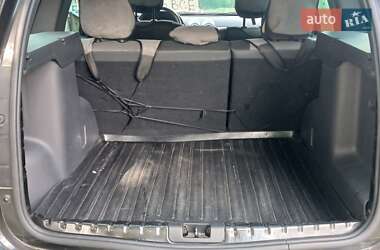 Внедорожник / Кроссовер Dacia Duster 2012 в 