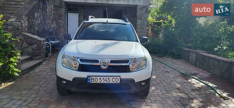Dacia Duster 2012