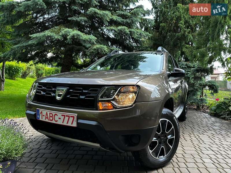 Позашляховик / Кросовер Dacia Duster 2017 в Львові
