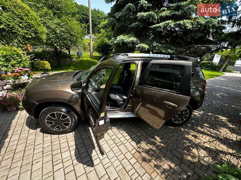Позашляховик / Кросовер Dacia Duster 2017 в Львові