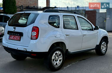 Позашляховик / Кросовер Dacia Duster 2012 в 