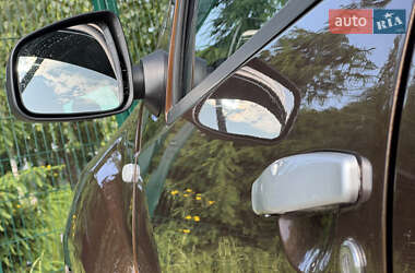 Внедорожник / Кроссовер Dacia Duster 2011 в 