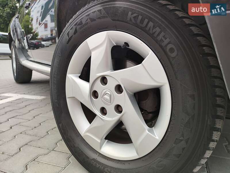 Позашляховик / Кросовер Dacia Duster 2011 в Ковелі