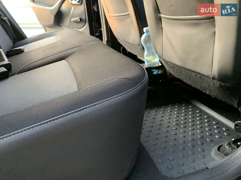 Внедорожник / Кроссовер Dacia Duster 2016 в Теофиполе