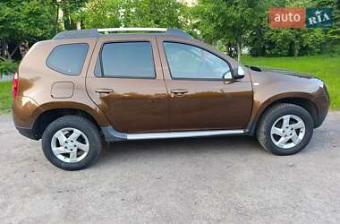 Внедорожник / Кроссовер Dacia Duster 2012 в 