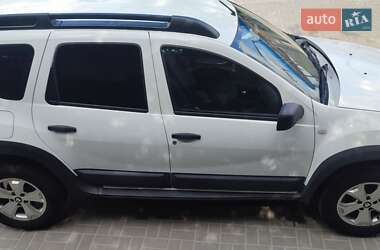 Внедорожник / Кроссовер Dacia Duster 2011 в 