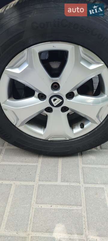 Позашляховик / Кросовер Dacia Duster 2011 в Тернополі