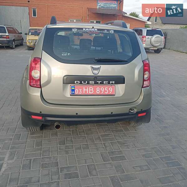 Внедорожник / Кроссовер Dacia Duster 2012 в Волочиске